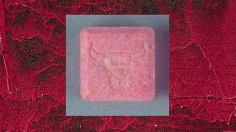 rote louis vuitton pille|Ecstasy: Das sind die aktuellen Pillenwarnungen .